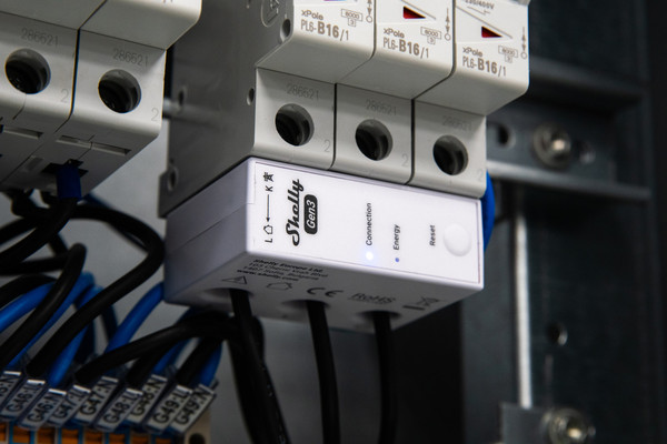 Shelly 3EM Gen3 - 3-Phasen Energiezähler, Stromzähler, inkl. 3x 63A Wandler